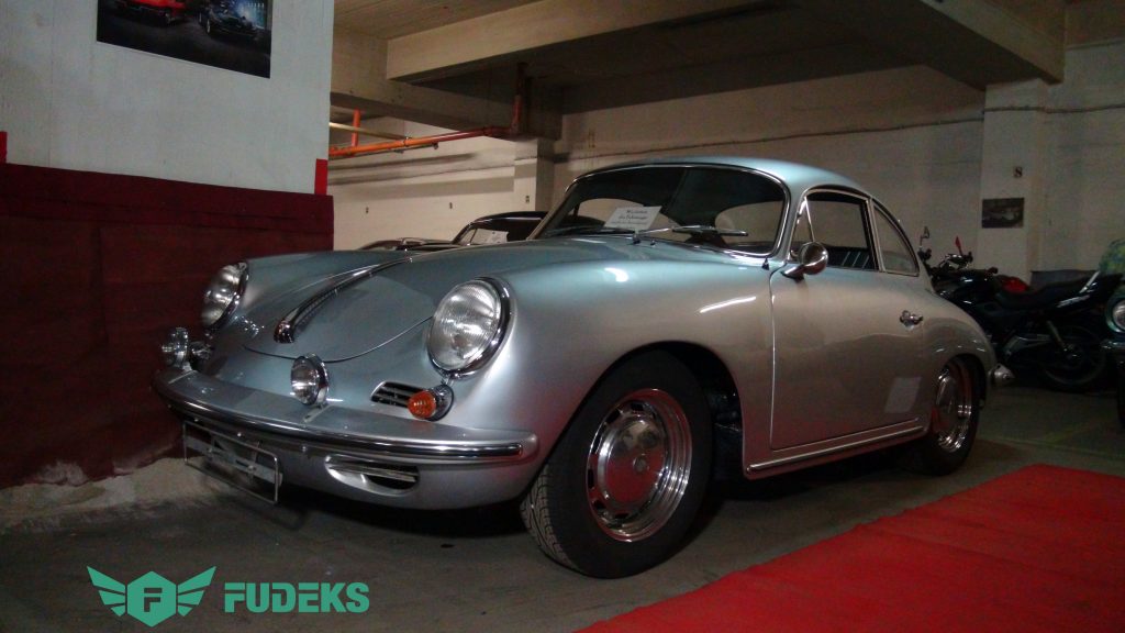 Za beksvo na medesni mesec Porsche 356 C (1)