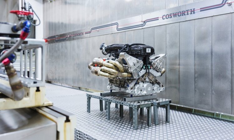 aston martin valkyrie v12 engine