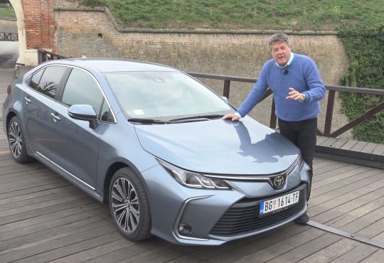 TEST Toyota Corolla - Vrele Gume