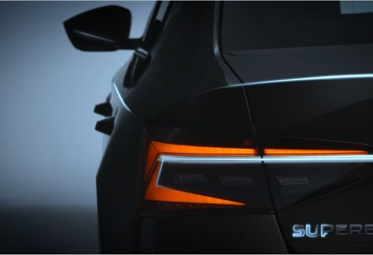 Škoda Superb Tizer Video