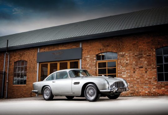 Aston Martin DB5 James Bond Goldfinger