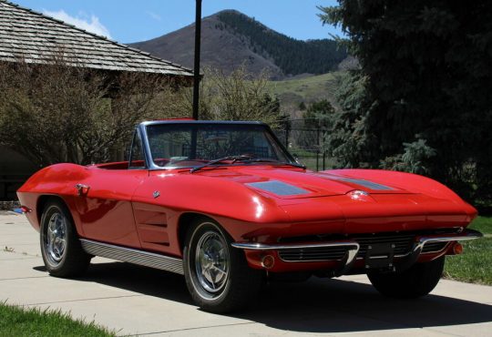 Chevrolet Corvette C2 Sting Ray