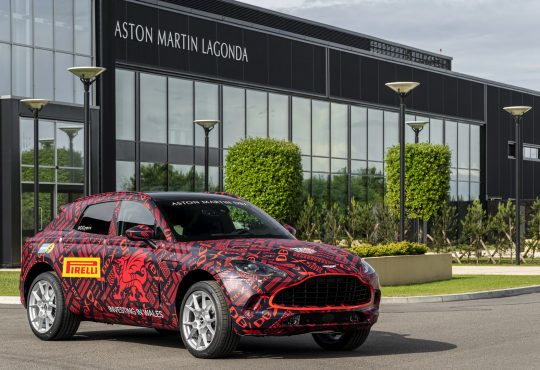 Aston Martin DBX