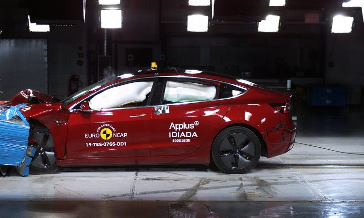 Tesla Model 3 na Euro NCAP