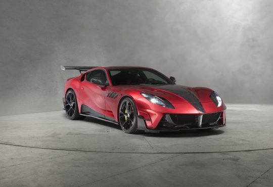 Ferrari 812 Superfast by Mansory