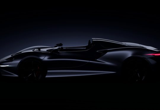 Novi McLaren Ultimate Series Roadster