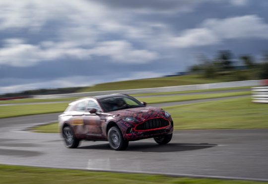 Aston Martin DBX