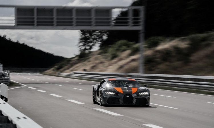 Bugatti Chiron - top speed run