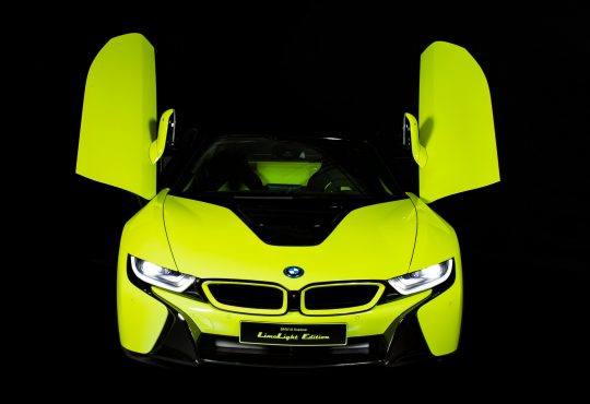 BMW i8 Roadster LimeLight Edition