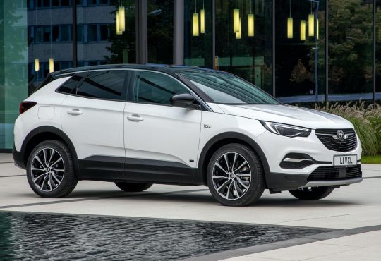 Opel Grandland X Hybrid FWD