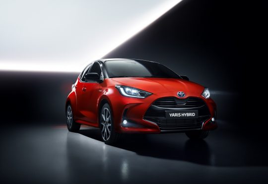 Toyota Yaris PHEV