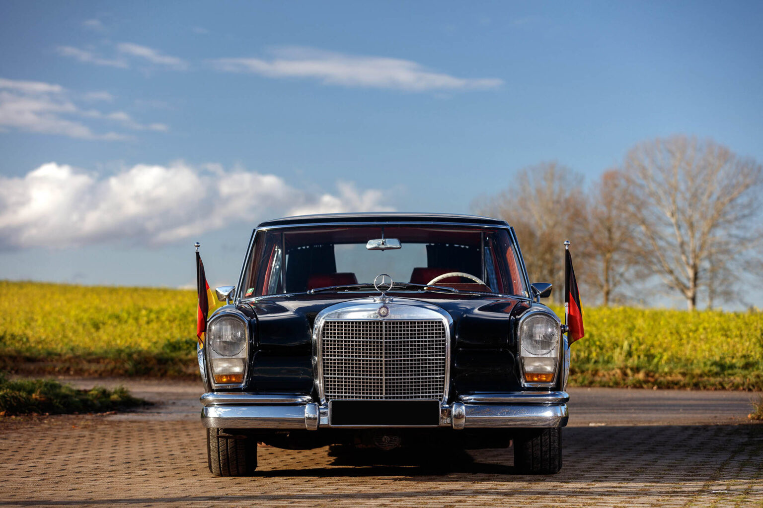 Mercedes Benz w100 s600 Pullman