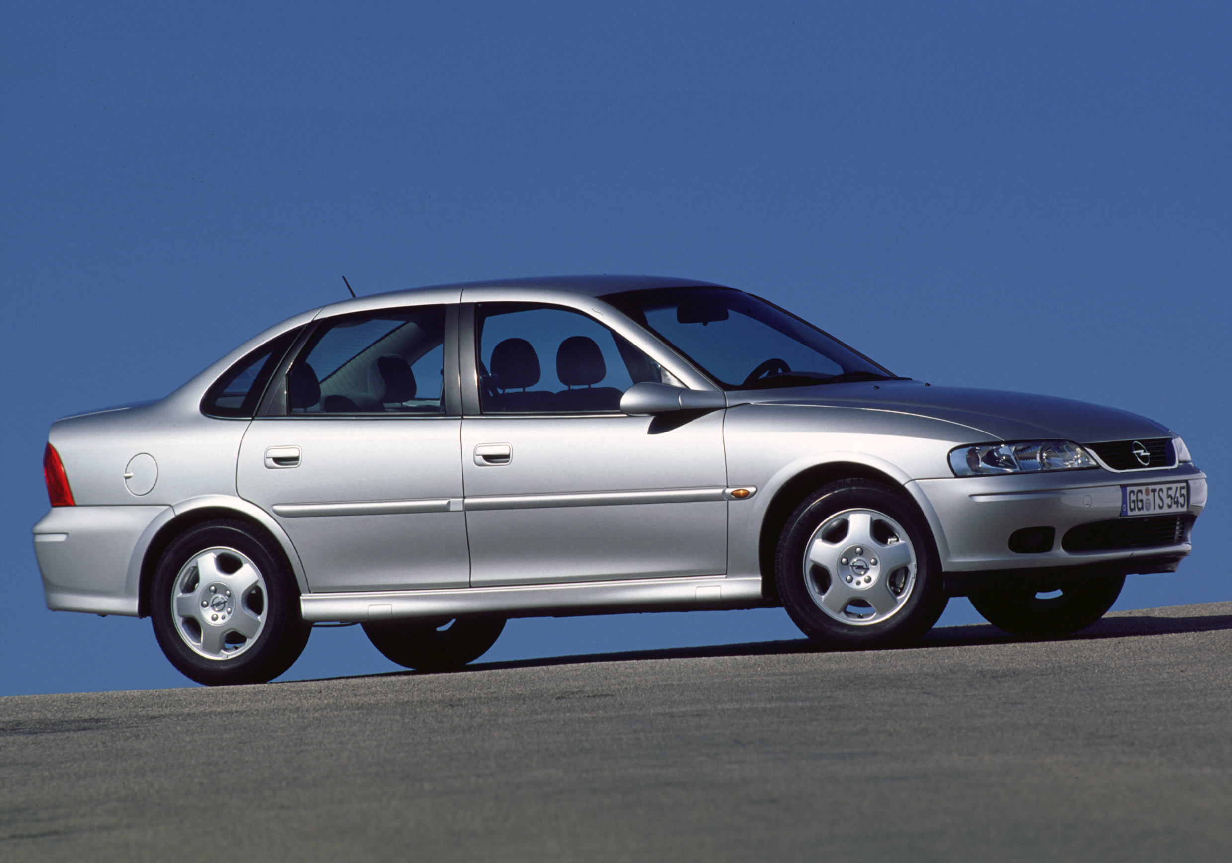 Опель вектра б 2000 года. Opel Vectra b 1999-2002. Opel Vectra 1999 седан. Opel Vectra 2.2. Opel Vectra b 1995 - 2000 седан.